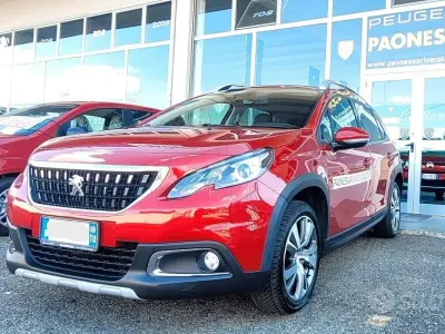 Usata Peugeot 2008 99 CV (72 kW) 2018 Rosso SUV