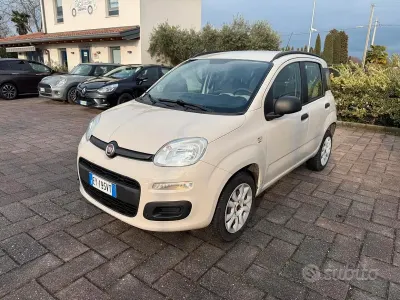 Usata Fiat Panda 80 CV (58 kW) 2015 Grigio Utilitaria