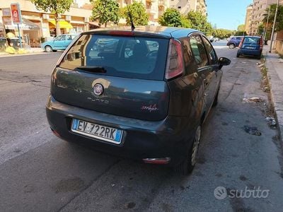 Usata Fiat Grande Punto 65 CV (47 kW) 2015 Grigio Utilitaria