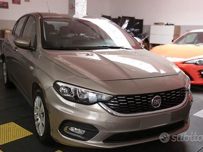 Occasion Fiat Tipo Easy 95 ch (69 kW) 2018 Gris Berline