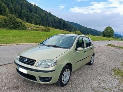 Usata Fiat Punto 80 CV (58 kW) 2005 Utilitaria