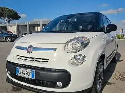 Begagnad Fiat 500L Living 105 HK (77 kW) 2015 Vit Minibuss