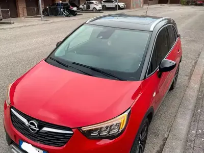 Usata Opel Crossland X Ultimate 120 CV (88 kW) 2018 SUV