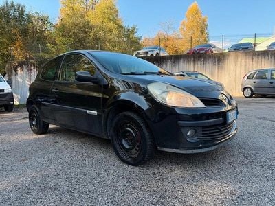 Usata Renault Clio II Rip Curl 74 CV (54 kW) 2007 Nero Berlina