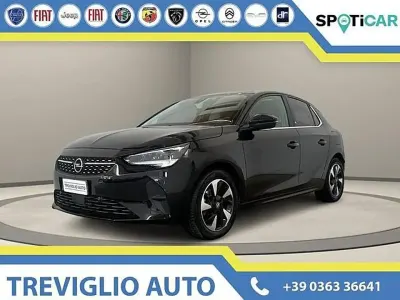 Usata Opel Corsa-e Elegance 100 kW (136 CV) 2021 Nero / metallizzato Utilitaria