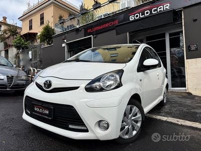 Usata Toyota Aygo Connect Style 68 CV (50 kW) 2013 Bianco Utilitaria