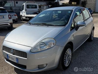 Usata Fiat Grande Punto Active 65 CV (47 kW) 2008 Blu Utilitaria