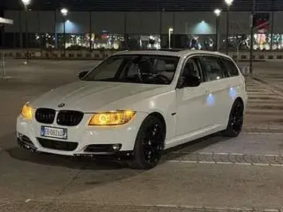Usata BMW 320 Efficient Dynamics 177 CV (130 kW) 2009 Station wagon
