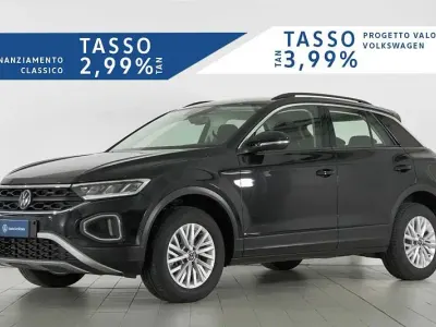 Usata VW T-Roc Life 150 CV (110 kW) 2025 Nero SUV