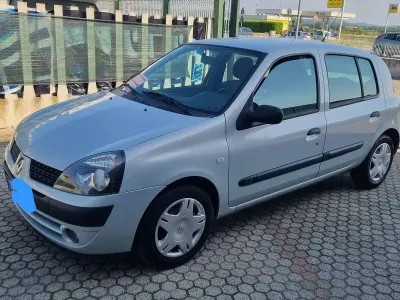 Usata Renault Clio II 58 CV (42 kW) 2003 Berlina