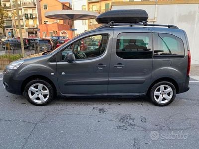 Usata Peugeot Partner Tepee Outdoor 115 CV (84 kW) 2014 Grigio Monovolume