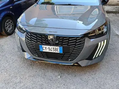Usata Peugeot 208 GTi 136 CV (100 kW) 2025 Grigio Utilitaria