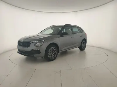Nuova Skoda Kamiq 115 CV (84 kW) 2026 Grigio graphite metallizzato nero tulipa SUV