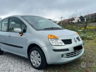 Usata Renault Modus 85 CV (62 kW) 2005 Grigio Monovolume