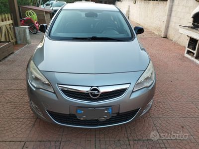 usata Opel Astra 1.7 CDTI 125cv