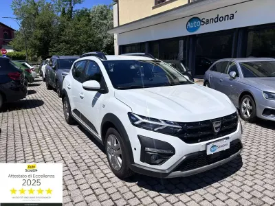 Usata Dacia Sandero Comfort 101 CV (74 kW) 2022 Bianco SUV