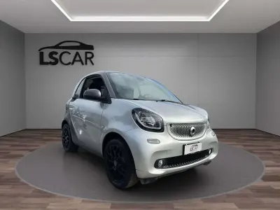 Usata Smart ForTwo Cabrio Passion 70 CV (51 kW) 2019 Giallo Cabrio