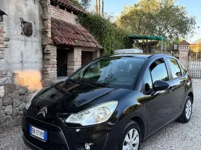 Usata Citroën C3 Attraction 68 CV (50 kW) 2013 Nero Berlina