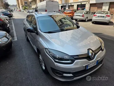 Usata Renault Mégane GrandTour LIMITED 110 CV (80 kW) 2016 Grigio Station wagon