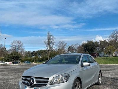 Usata Mercedes A200 156 CV (114 kW) 2015 Grigio Berlina