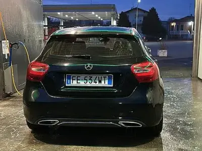 Usata Mercedes 200 136 CV (100 kW) 2016 Nero Berlina