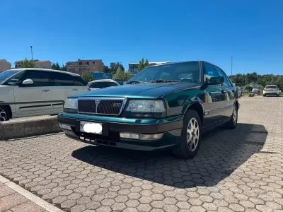 Usata Lancia Thema 152 CV (111 kW) 1994 Verde Berlina