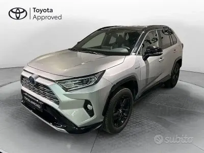 Usata Toyota RAV4 Hybrid Style 218 CV (160 kW) 2021 Grigio SUV