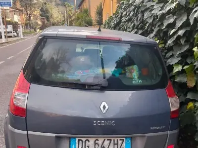 Usata Renault Scenic E-Tech 100 CV (73 kW) 2007 Monovolume