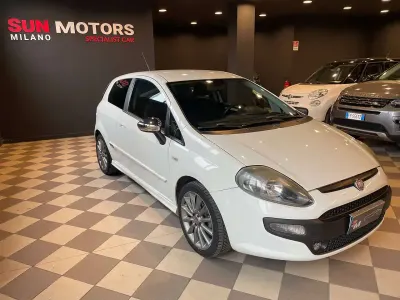 Usata Fiat Punto Evo Sport 105 CV (77 kW) 2010 Bianco Utilitaria