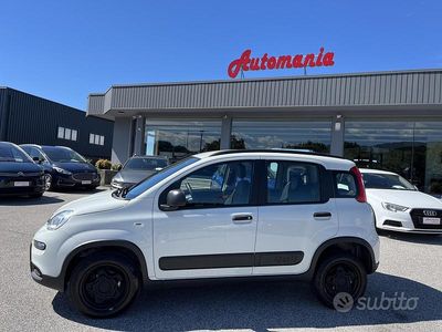 Usata Fiat Panda 4x4 S 86 CV (63 kW) 2019 Bianco Utilitaria
