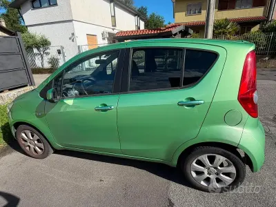Usata Opel Agila 86 CV (63 kW) 2009 Verde Utilitaria
