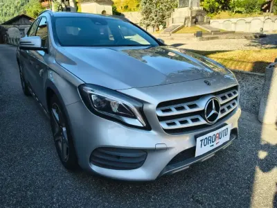 Usata Mercedes GLA180 Premium 109 CV (80 kW) 2017 Argento SUV