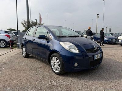 Usata Toyota Yaris Sol 90 CV (66 kW) 2007 Utilitaria