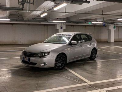 usata Subaru Impreza 2.0R Active