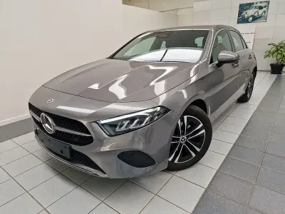 Usata Mercedes A180 Progressive 136 CV (100 kW) 2023 Grigio scuro Utilitaria