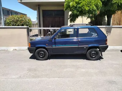 Usata Fiat Panda 4x4 Club 54 CV (39 kW) 1997 Blu/azzurro Utilitaria