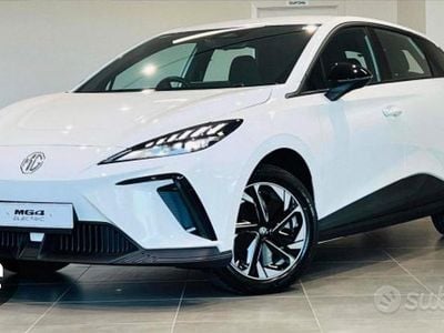 Usata MG MG4 EV 125 kW (170 CV) 2023 Bianco Utilitaria