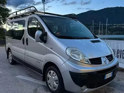 Usata Renault Trafic 114 CV (83 kW) 2008 Grigio Monovolume