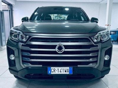 Usata Ssangyong (KGM) Rexton 203 CV (149 kW) 2024 Amazonia green SUV