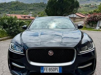 Usata Jaguar F-Pace R-Sport 180 CV (132 kW) 2016 Nero SUV