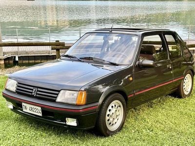 Usata 1988 Peugeot 205 GTi Berlina | 13.800 €