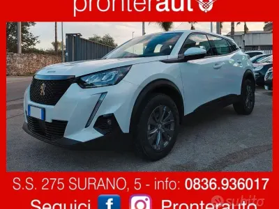 Usata Peugeot 2008 Active 102 CV (75 kW) 2021 Bianco SUV