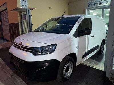 Usata Citroën Berlingo 99 CV (72 kW) 2018 Bianco Monovolume