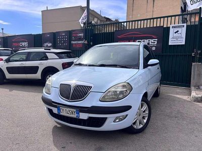 Blu/azzurro Usata 2005 Lancia Ypsilon Utilitaria | 2250 € (Cara)
