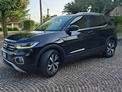 Usata VW T-Cross 110 CV (80 kW) 2023 Nero SUV