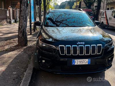 Usata Jeep Cherokee Longitude 195 CV (143 kW) 2019 Nero SUV