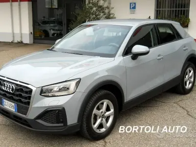 Usata Audi Q2 Business 116 CV (85 kW) 2021 Grigio SUV
