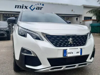 Usata Peugeot 3008 GT-line 130 CV (95 kW) 2019 Bianco SUV