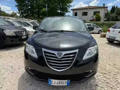 Usata Lancia Ypsilon Gold 69 CV (50 kW) 2012 Nero Utilitaria