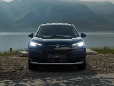 Nuova VW T-Roc Life 115 CV (84 kW) 2026 Grenadill black metallizzato SUV
